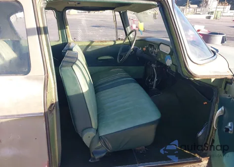 1960 Studebaker Lark z USA, uszkodzony, nr VIN 60SF412697